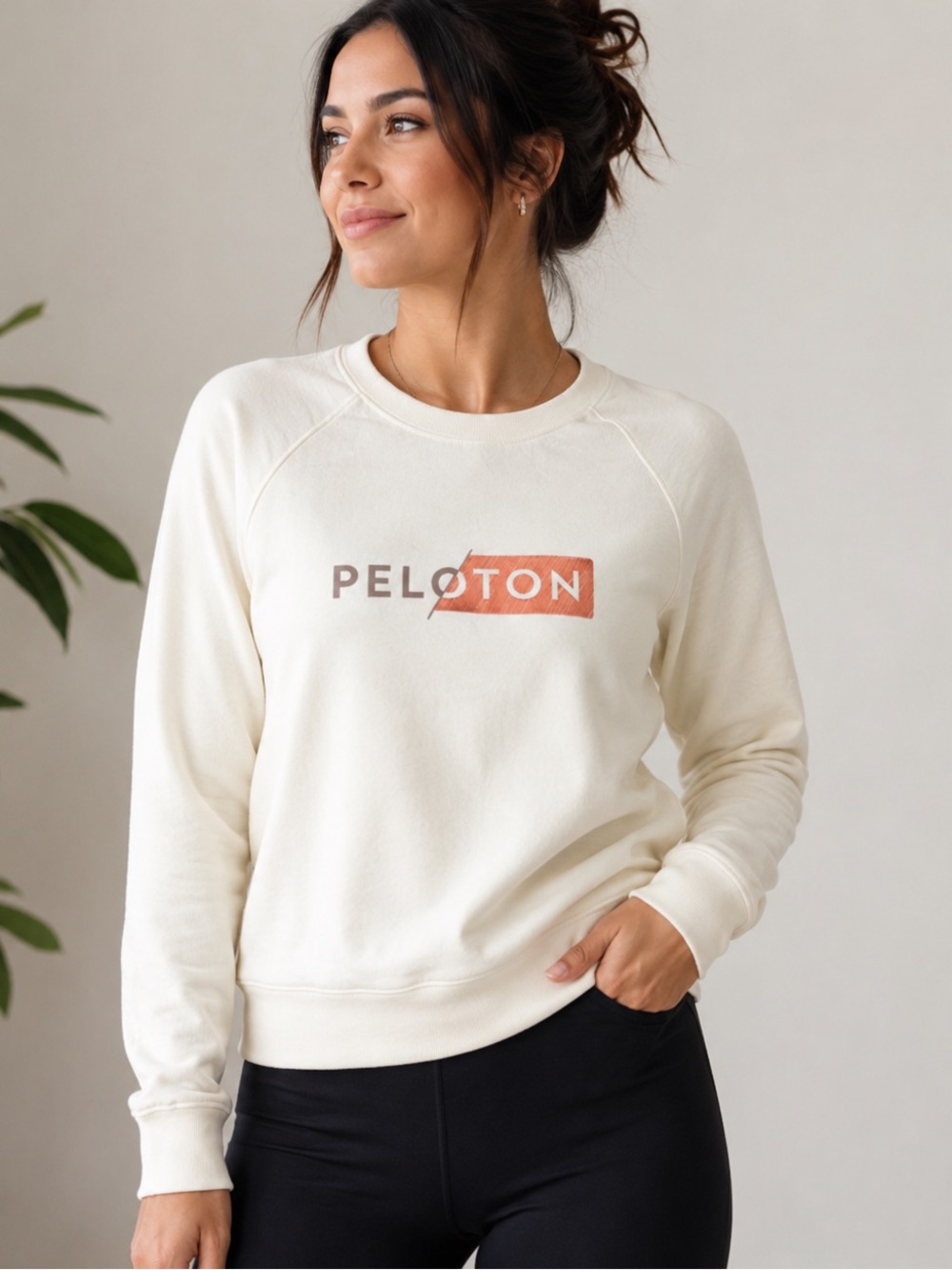 Peloton Cream Logo Crewneck Sweatshirt Women’s Small Athleisure Pullover